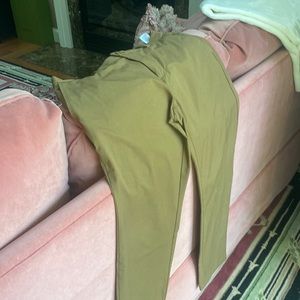 Vineyard Vines men’s ON THE GO pants size 32 x 32